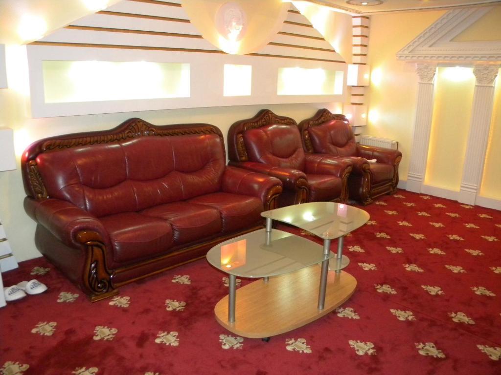 Gloria Mini-Hotel 基希讷乌 外观 照片