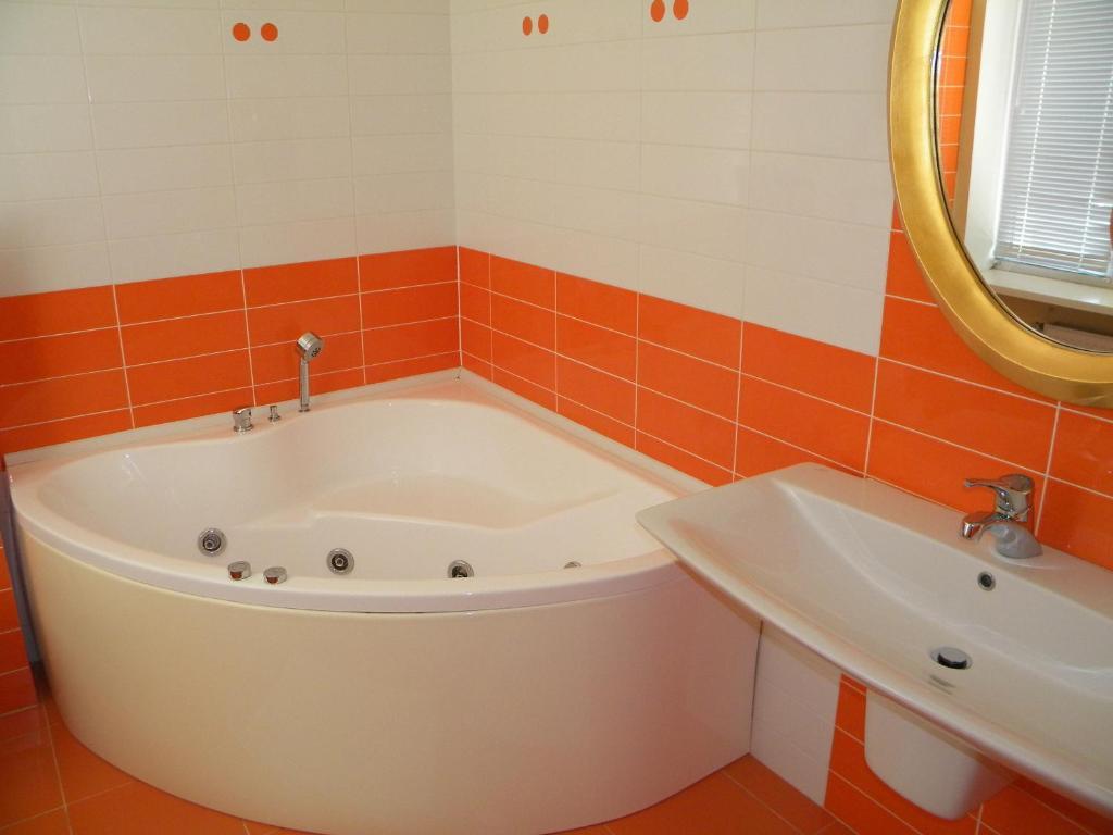 Gloria Mini-Hotel 基希讷乌 外观 照片