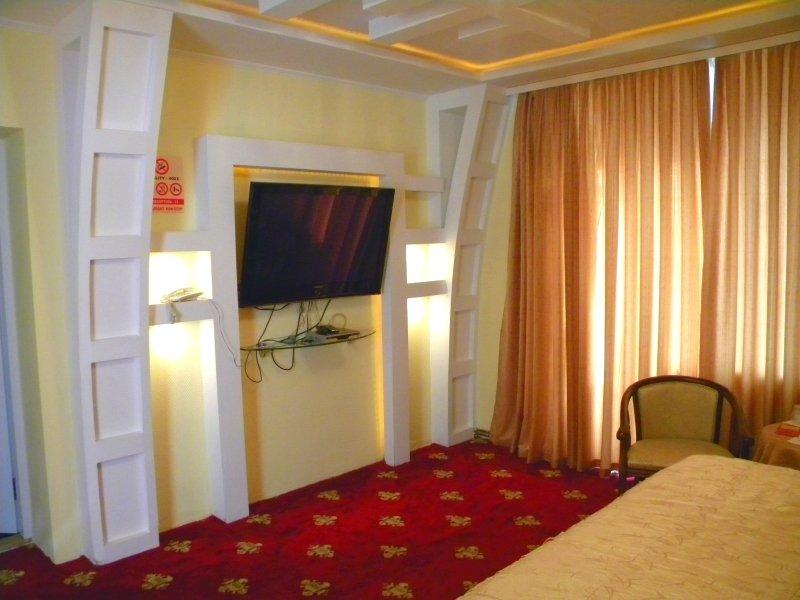 Gloria Mini-Hotel 基希讷乌 外观 照片